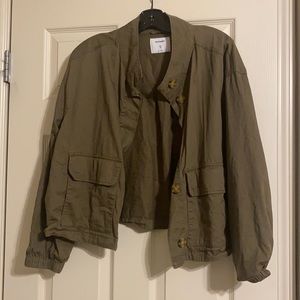Old navy light jacket. Olive in color. Worn three times